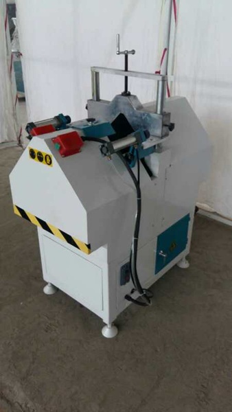 塑钢门窗机器多少钱